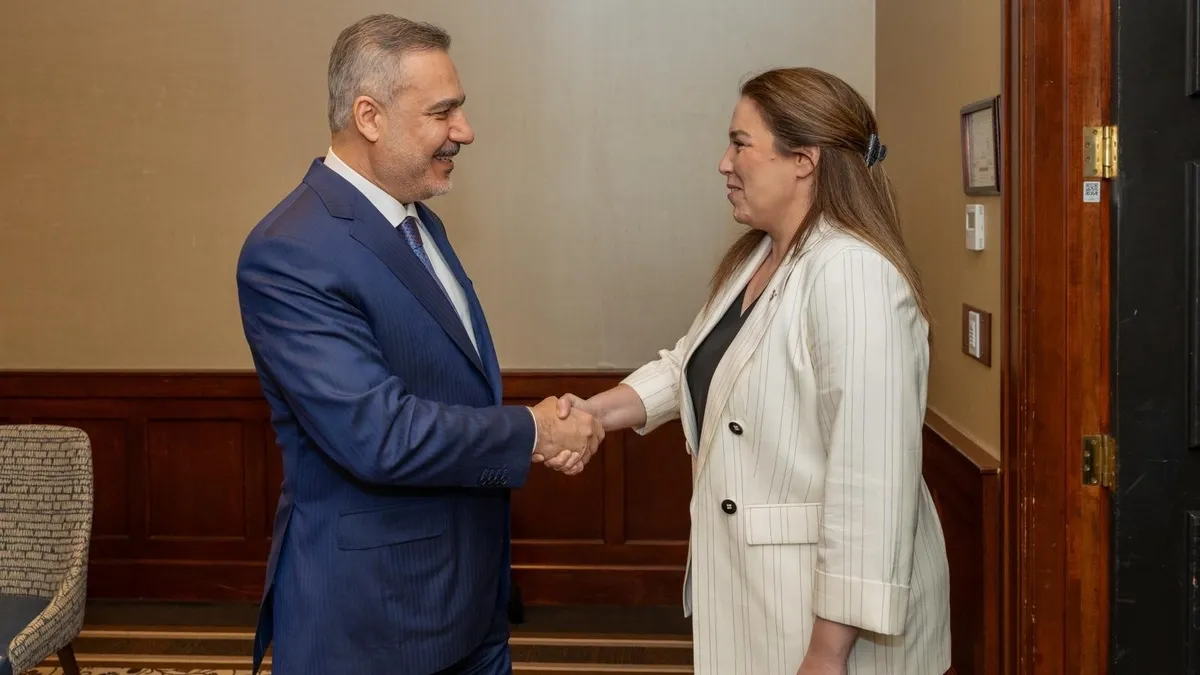 Dışişleri Bakanı Fidan'dan Kanada'da önemli temas: Türk kökenli Kanada Parlamentosu Milletvekili Açan ile görüştü