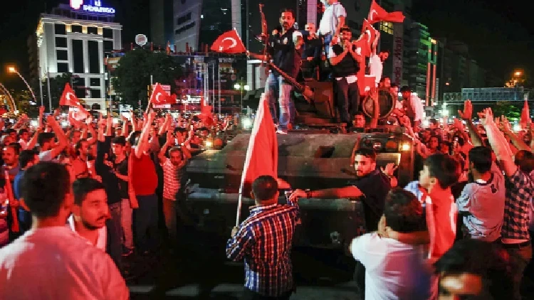 FETÖ’nün 'B planı': Kontrollü darbe yalanı