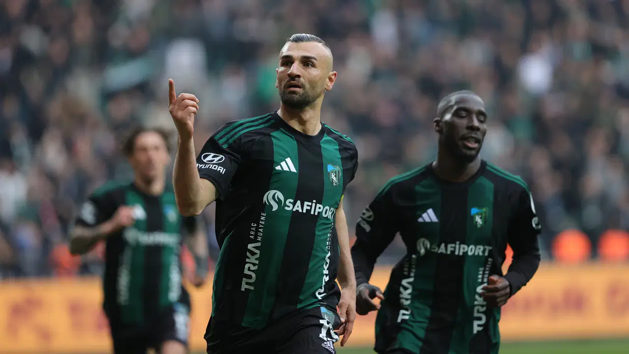Kocaelispor, Serdar Dursun ve Ahmet Oğuz'a veda etti