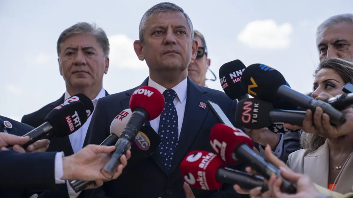 Özgür Özel'in kuracağı yeni partinin tüm detayları belli oldu! Adı, genel merkezi, logosu, sloganı... İşte kurulacağı tarih