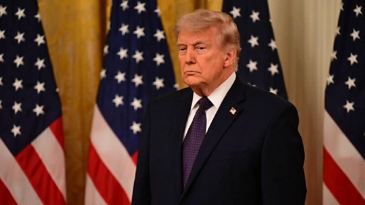 Trump'tan bir tuhaf açıklama: İran'la müzakereler çok iyi gidiyor, anlaşma olursa, olmayabilir de, olursa bu hafta sonu olabilir