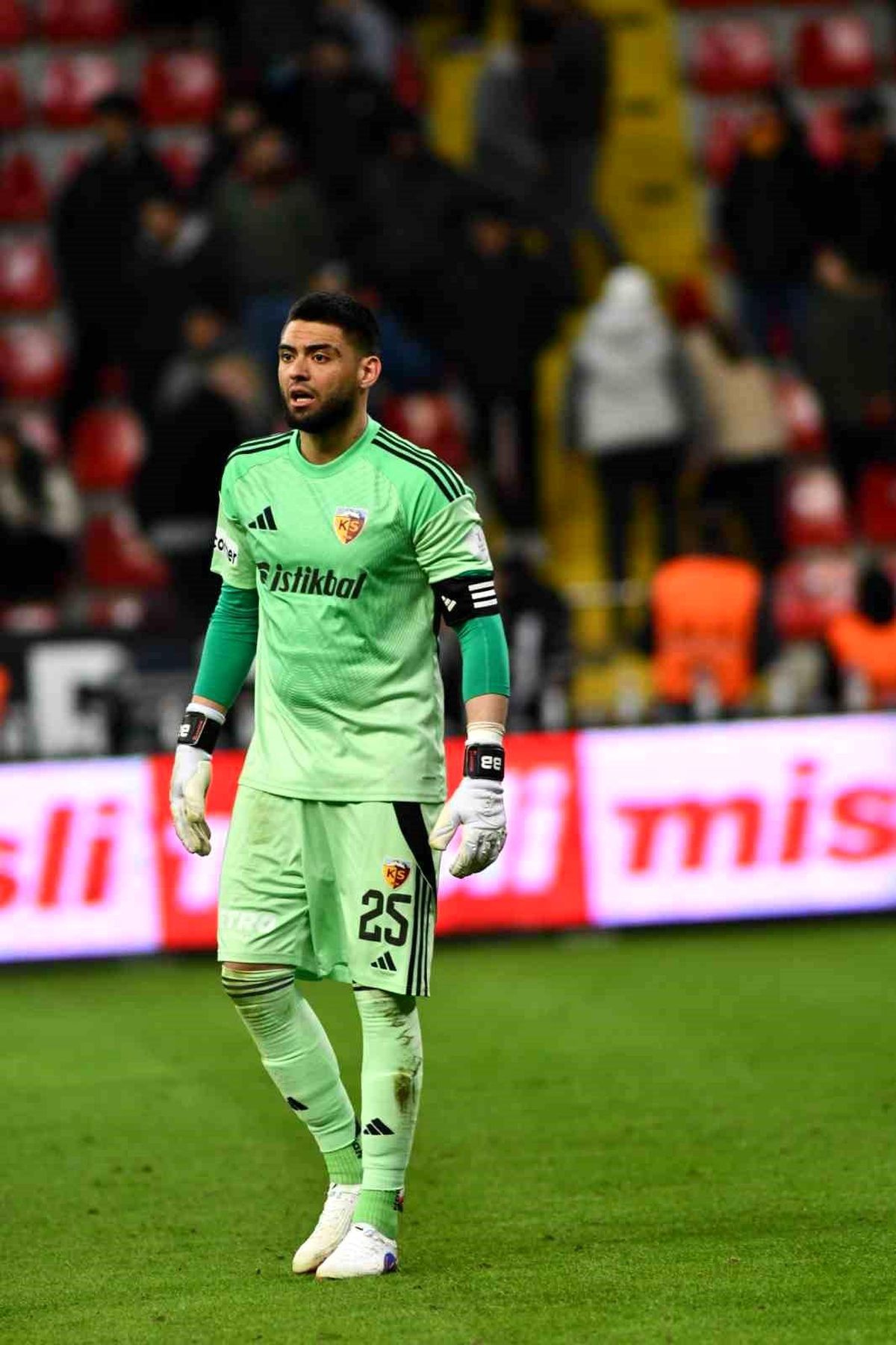 Bilal Bayazit, Kayserispor'a veda etti
