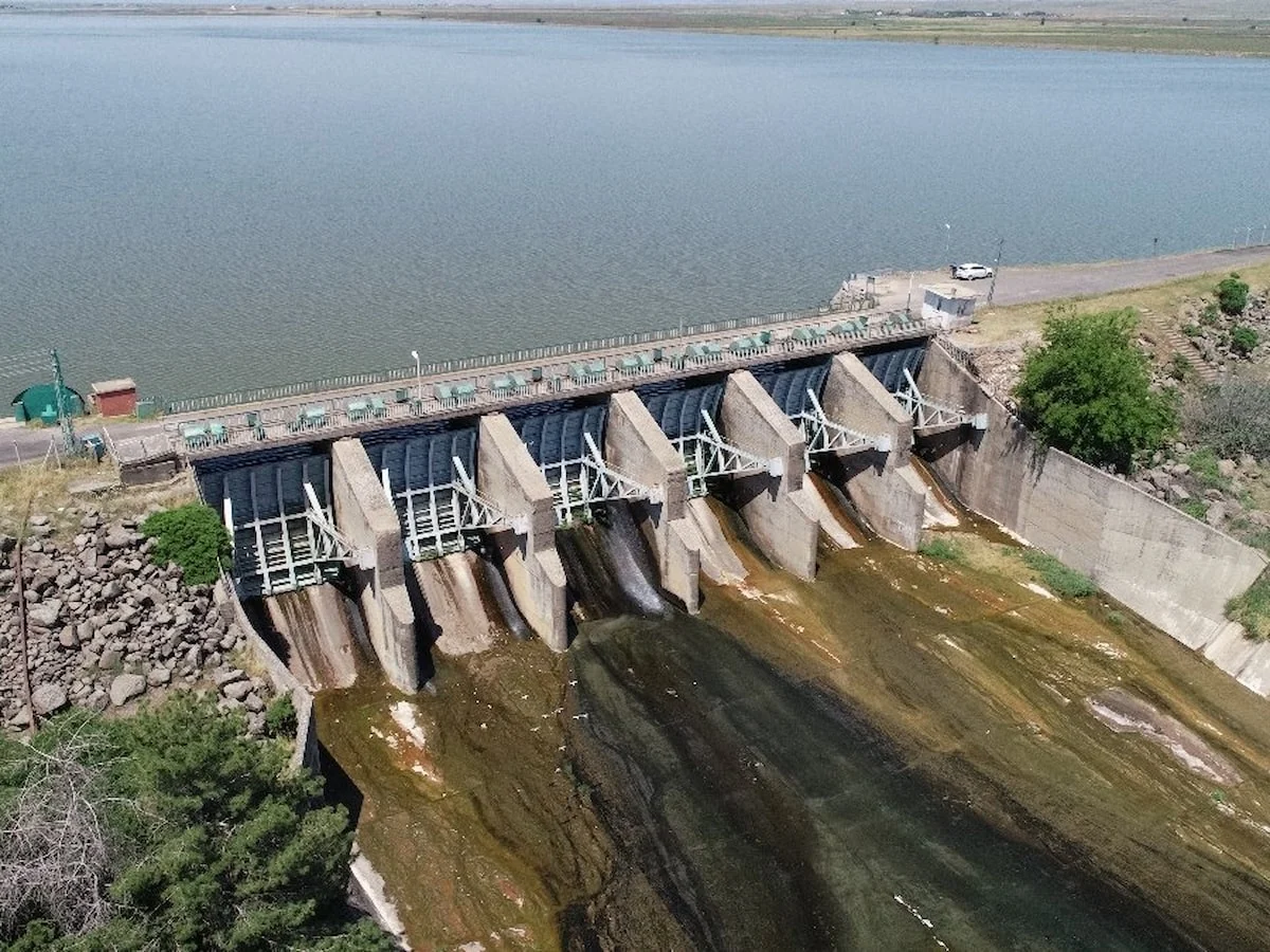 Diyarbakır'da kuraklıktan etkilenen Devegeçidi Baraj Gölü, yağışlarla doldu
