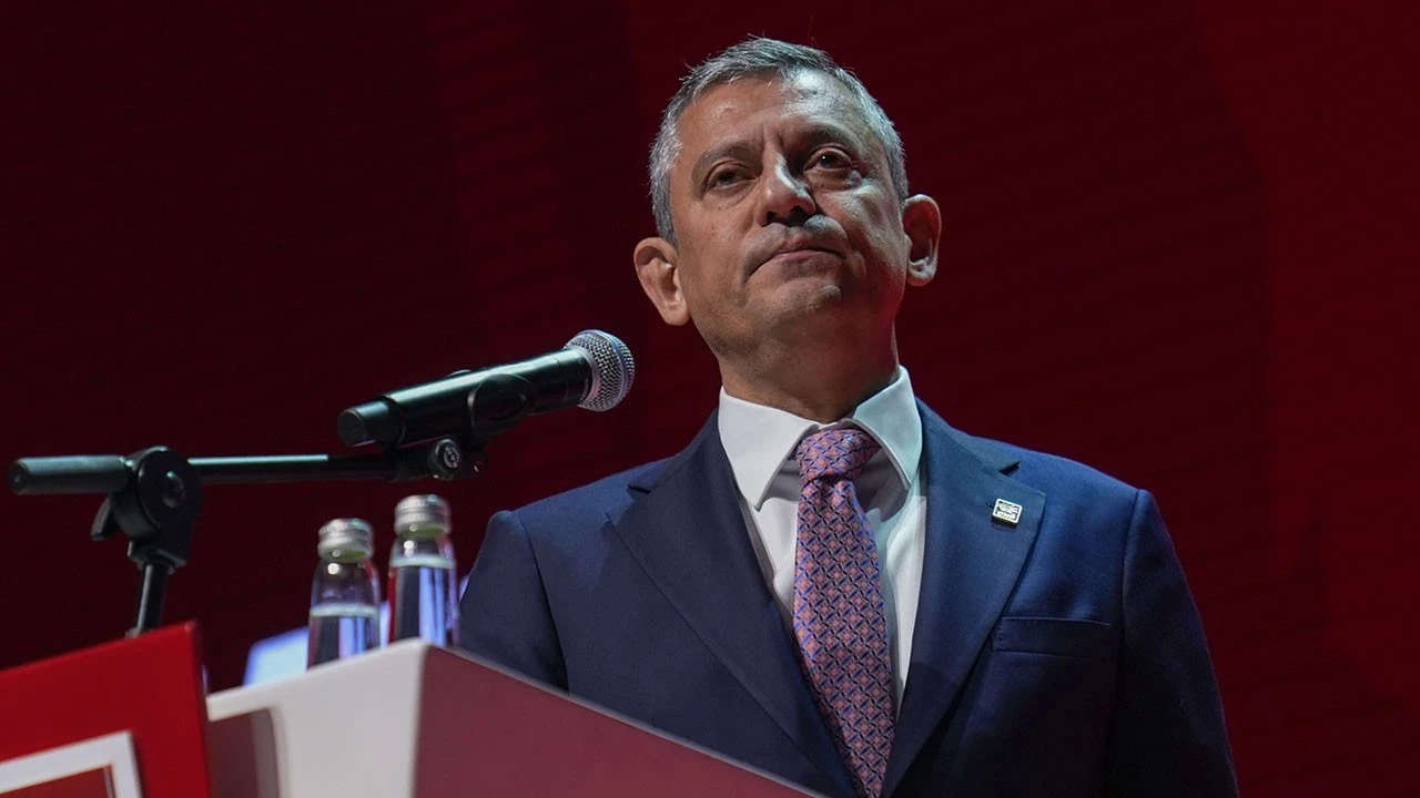 Özgür Özel Yeni Parti Genel Başkanlığına seçildi