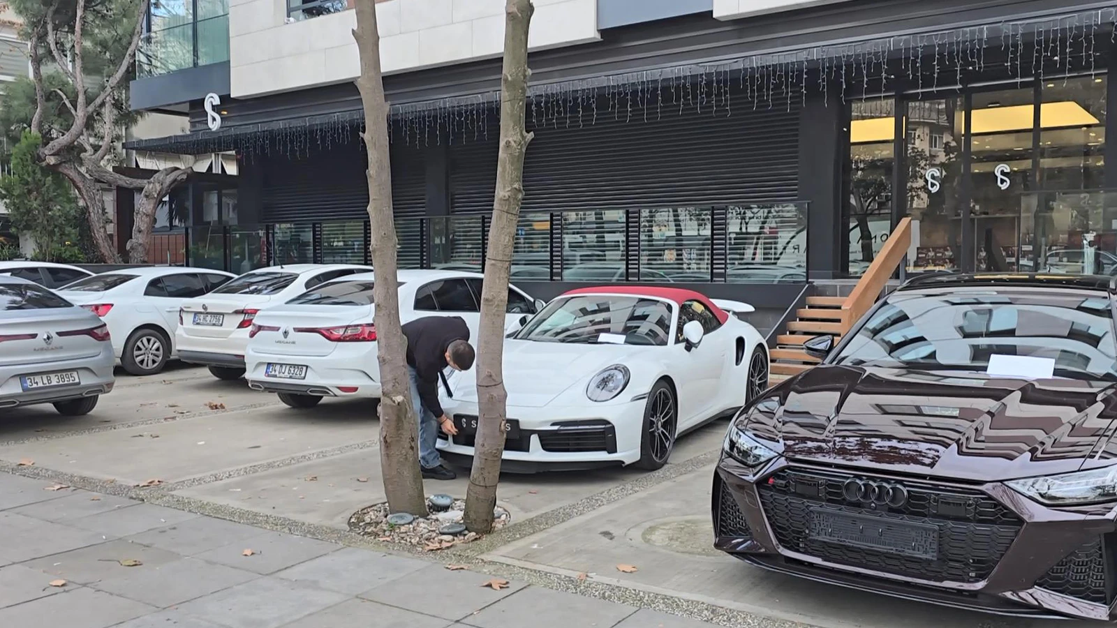 Kadıköy'de ünlü oto galeriye 'dolandırıcılık' soruşturması; 141 milyon liralık vurgun iddiası