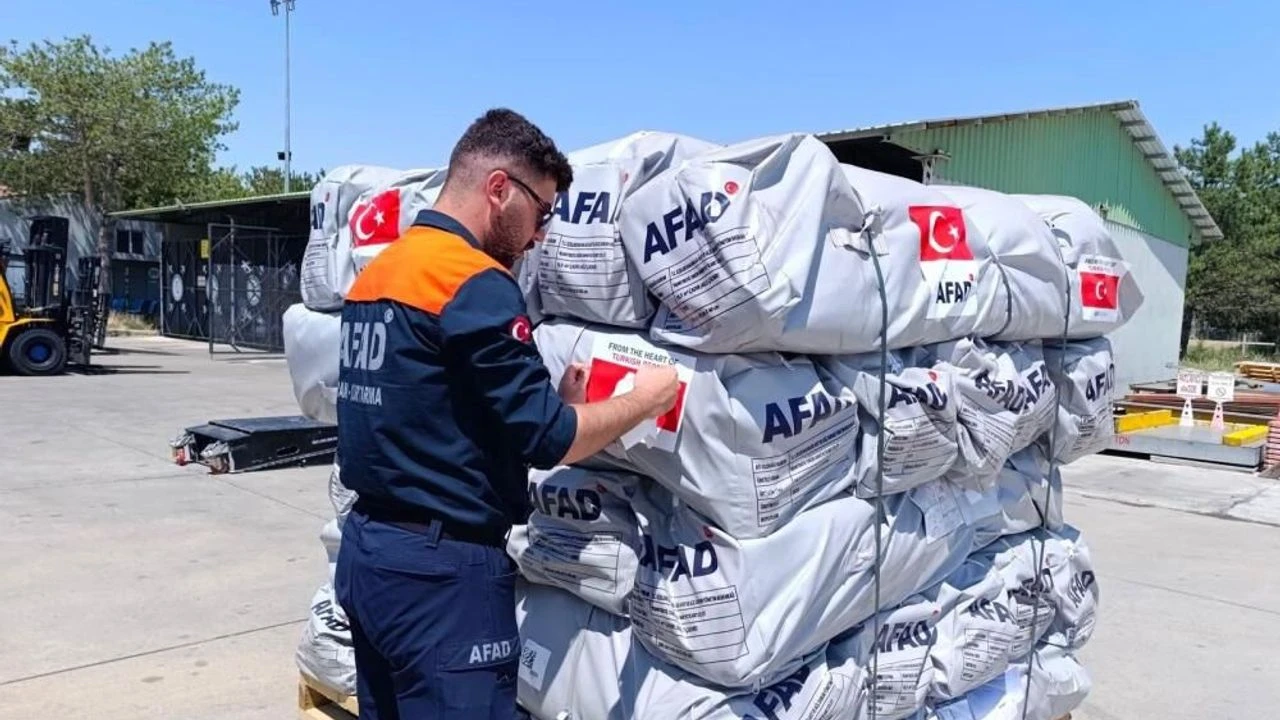 Venezuela’ya 30 ton insani yardım malzemesi götürüldü