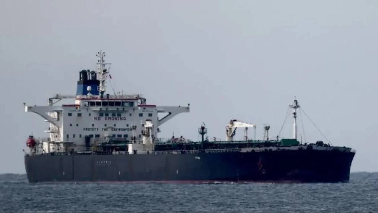 İngiltere’den Rusya’ya deniz operasyonu: “Gölge Filo” tankeri durduruldu