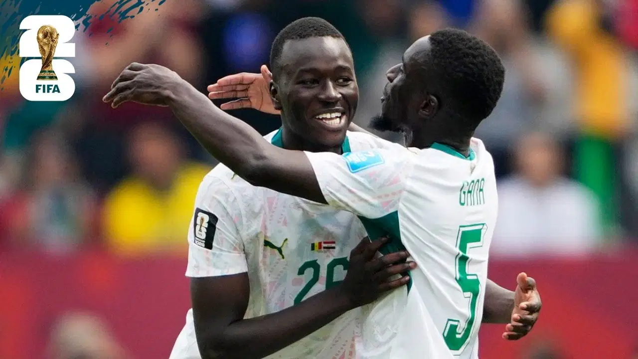 Senegal, Irak'a gol oldu yağdı! 10 kişi kalan rakibini kupa dışına itti...