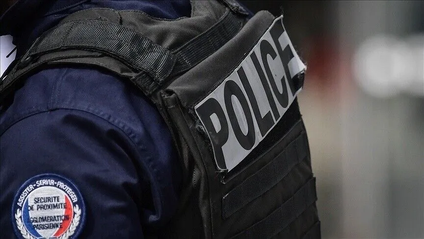 Fransa'nın başkenti Paris'te bıçaklı saldırı
