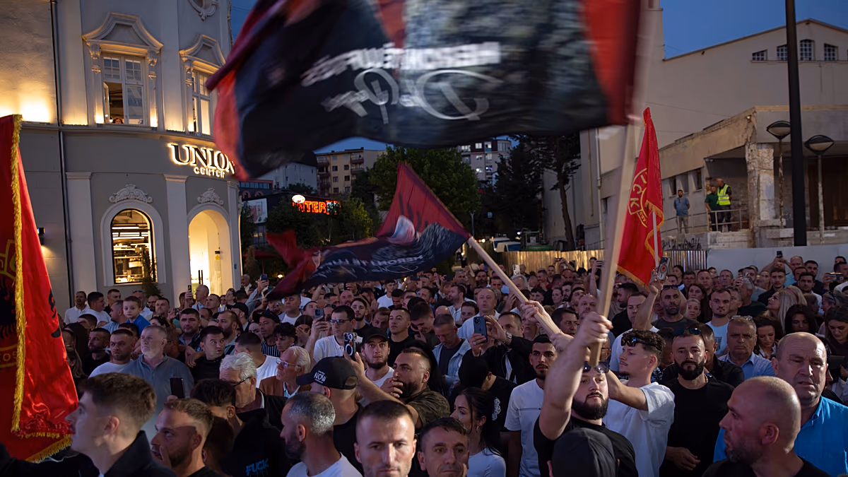 Kosova seçimleri: Siyasi çıkmaz sürerken seçmen yeniden sandık başında