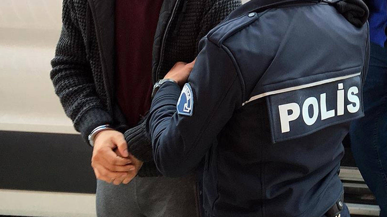 MİT'ten kredi kartı dolandırıcılarına yönelik operasyon: 3 gözaltı