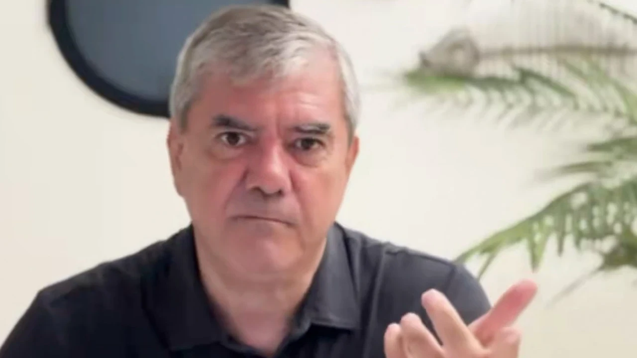 Yılmaz Özdil'in markette yaşadığı tuhaf olay! "Yaşlıca bir bey beni durdurdu..."