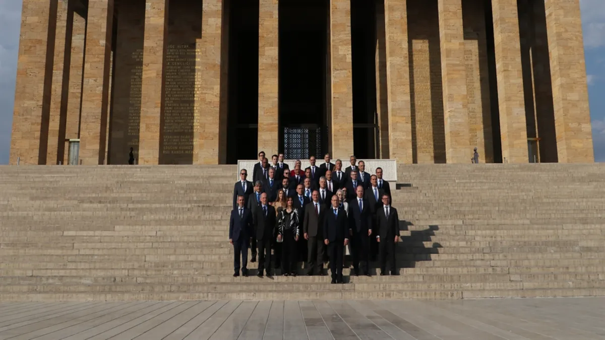 NATO heyeti Anıtkabir'i ziyaret etti