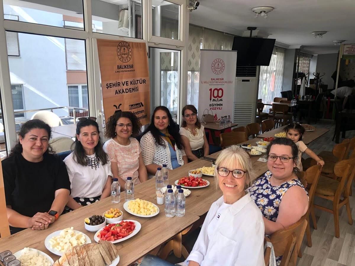 Öğretmenlere "Peynir-Zeytin-Ekmek Tadım Etkinliği"