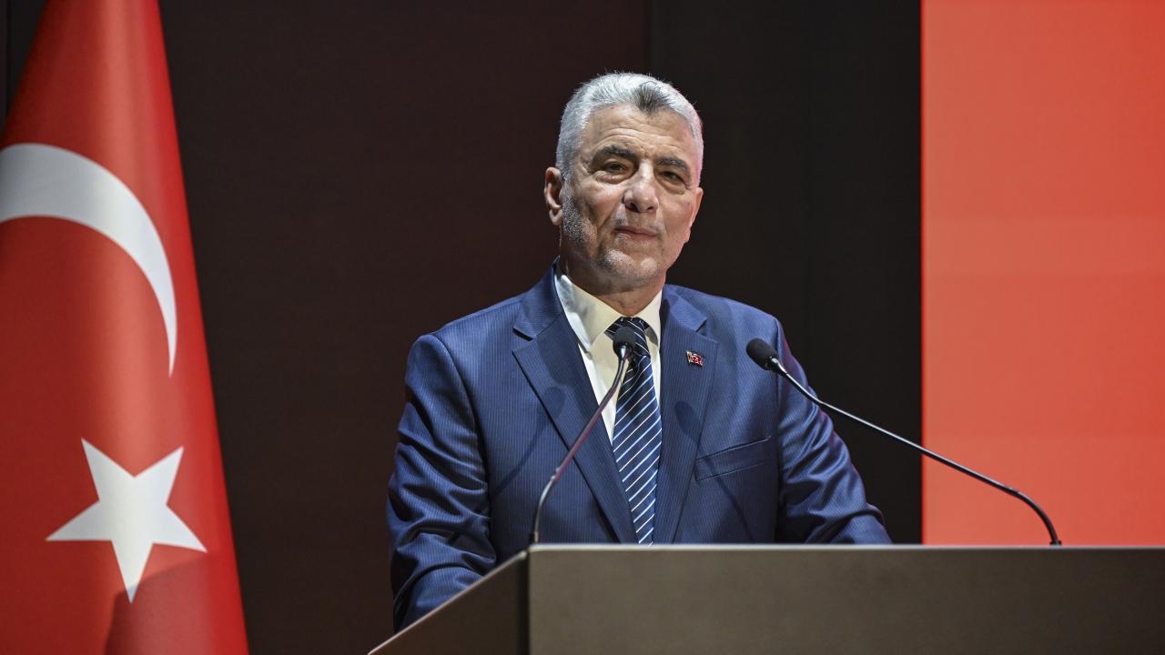Bakan Bolat: Otomotiv sektöründe dünyada 13'üncü büyük üretim üssü konumuna ulaştık