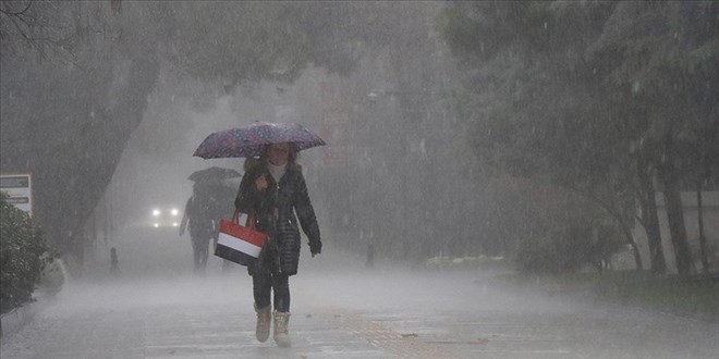 Bu bölgelerde yaşayanlar dikkat! Kuvvetli yağış geliyor