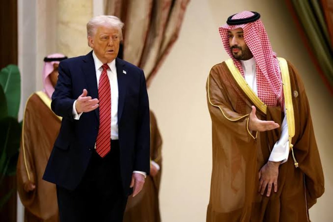 Prens Selman çılgına döndü! İmzanın üzerinden 24 saat geçmeden Trump masayı devirdi