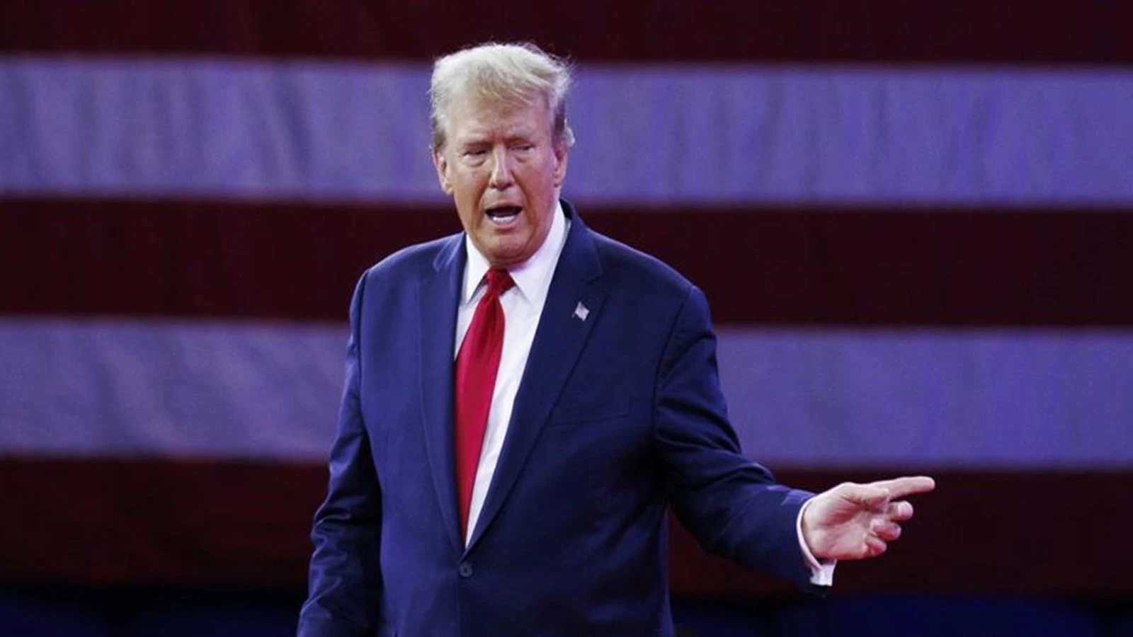 Trump’tan ‘Hürmüz Boğazı' açıklaması: 200'den fazla ticari gemi boğazdan geçti