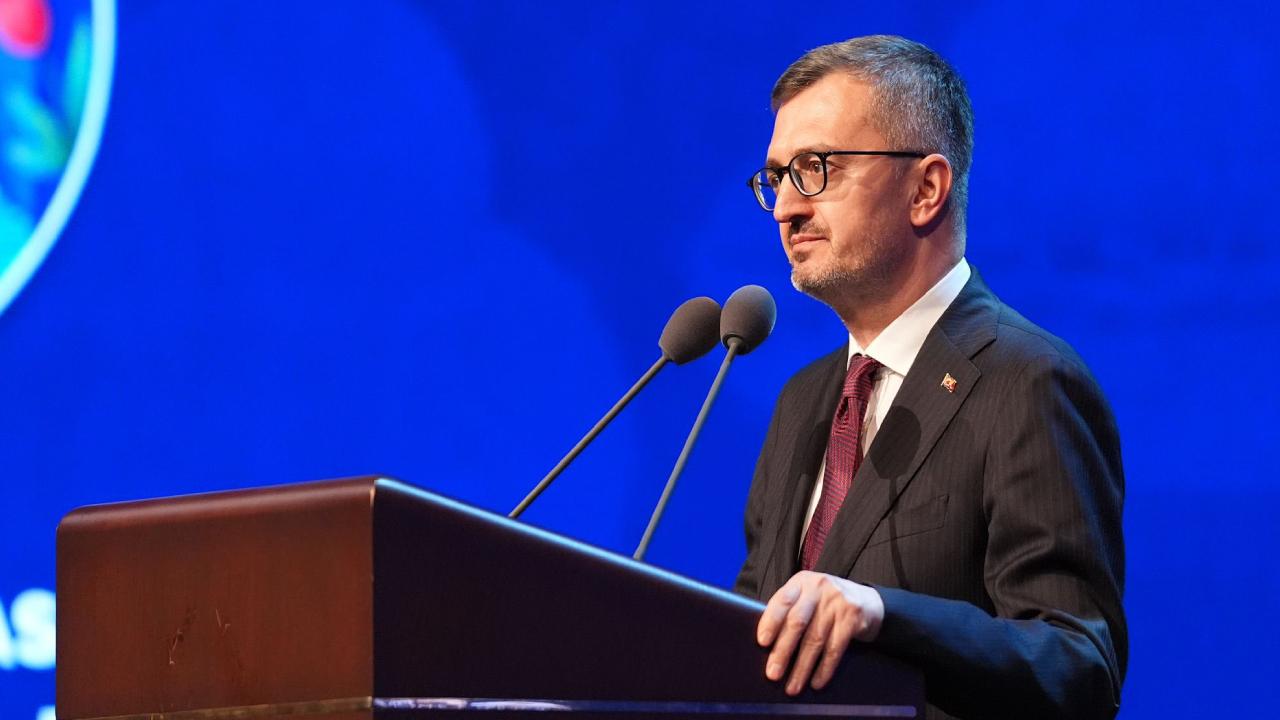 İletişim Başkanı Duran: Şam'daki hain terör saldırısını lanetliyorum