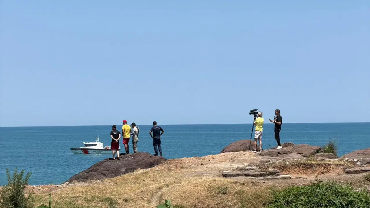 Boğulma tehlikesi geçiren aynı aileden 3 kişi kurtarıldı