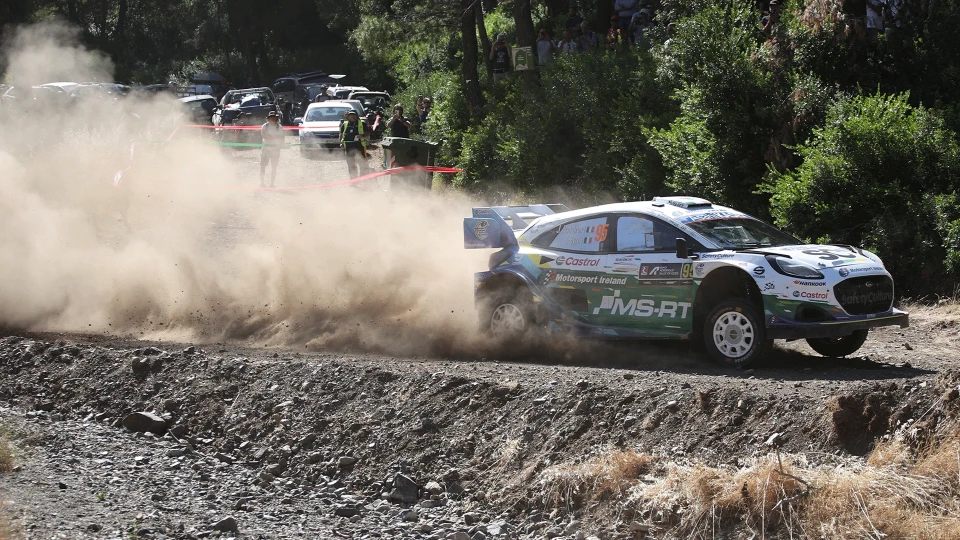 Milli sporcu Ali Türkkan, Acropolis Rallisi’nde kaza geçirdi
