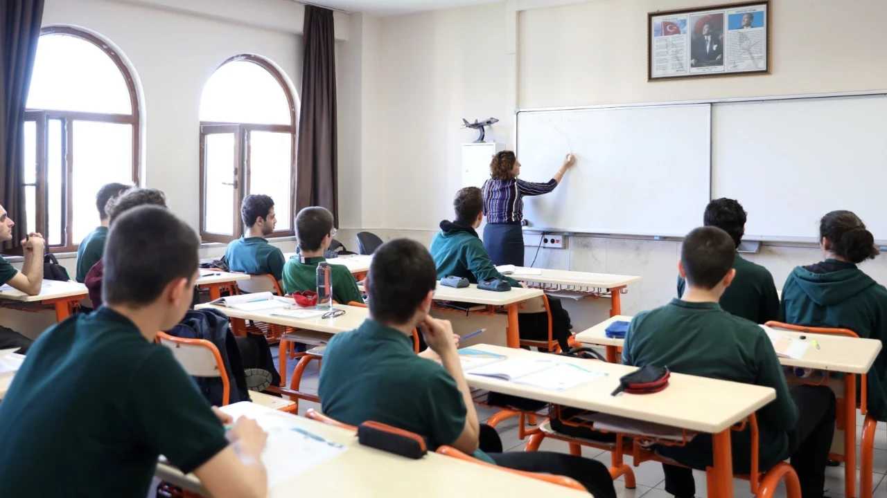 MEB ilk defa yönetici görevlendirme takvimini yayımladı: Tarihler açıklandı