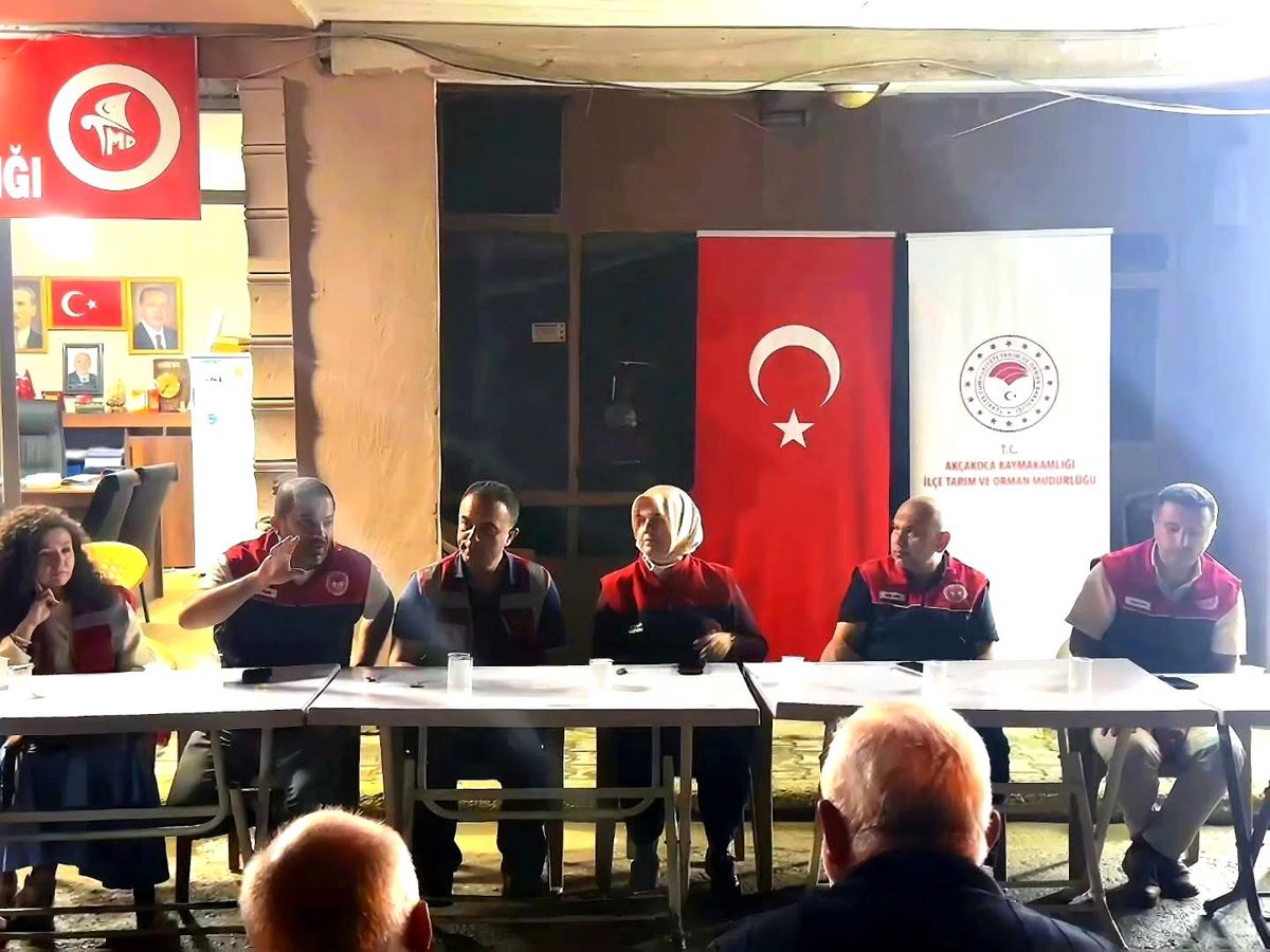 Uğurlu Köyü'nde üreticilerle tarım gündemi masaya yatırıldı