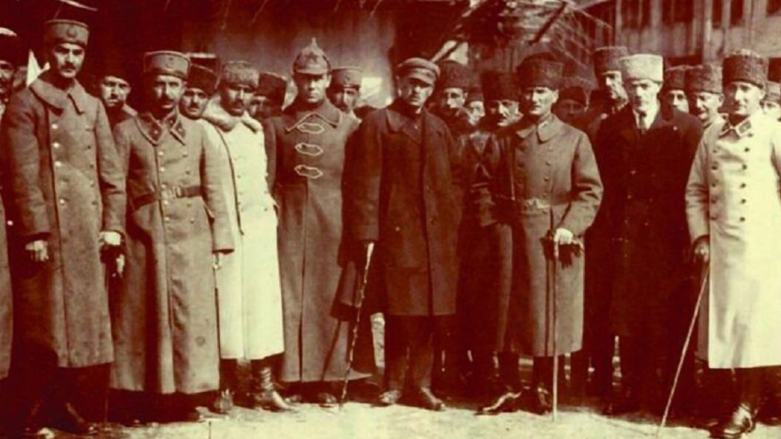 Rus arşivlerinden çıktı, Mustafa Kemal’i desteklemek zorunluluktu!
