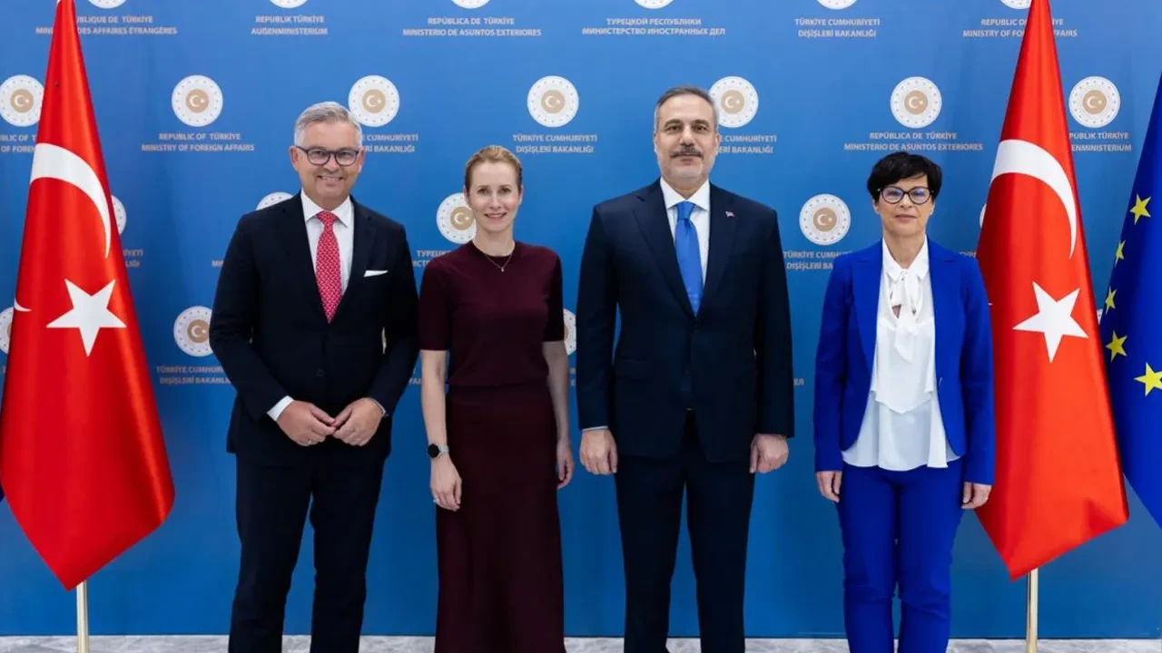 Hakan Fidan üst düzey AB yetkilileriyle Ankara'da görüştü: Türkiye ilişkilerini ayrımcılık yapmadan ilerletmesini bekliyoruz
