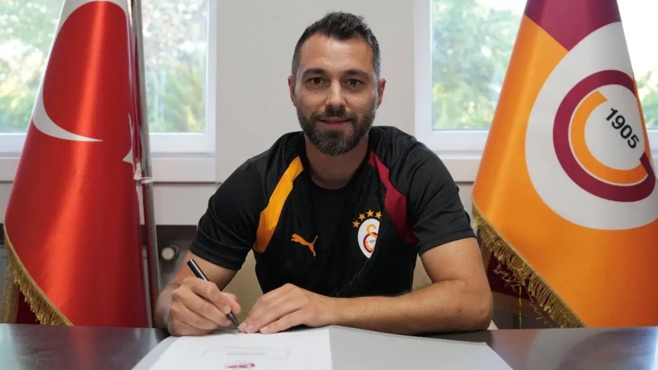 Galatasaray'da Alparslan Erdem imzayı attı!