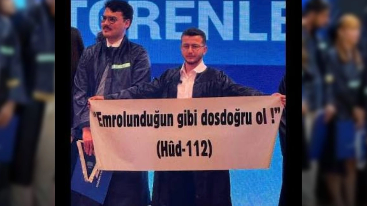 Son Dakika | Yeditepe Üniversitesi'ndeki 'ayetli pankart' olayına YÖK'den soruşturma