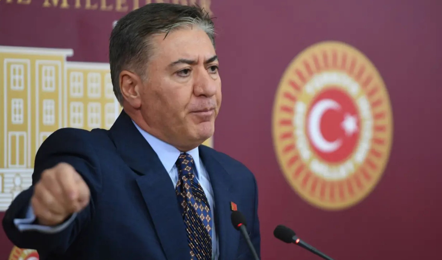 Murat Emir’den Bahçeli’ye parti yardımı yanıtı