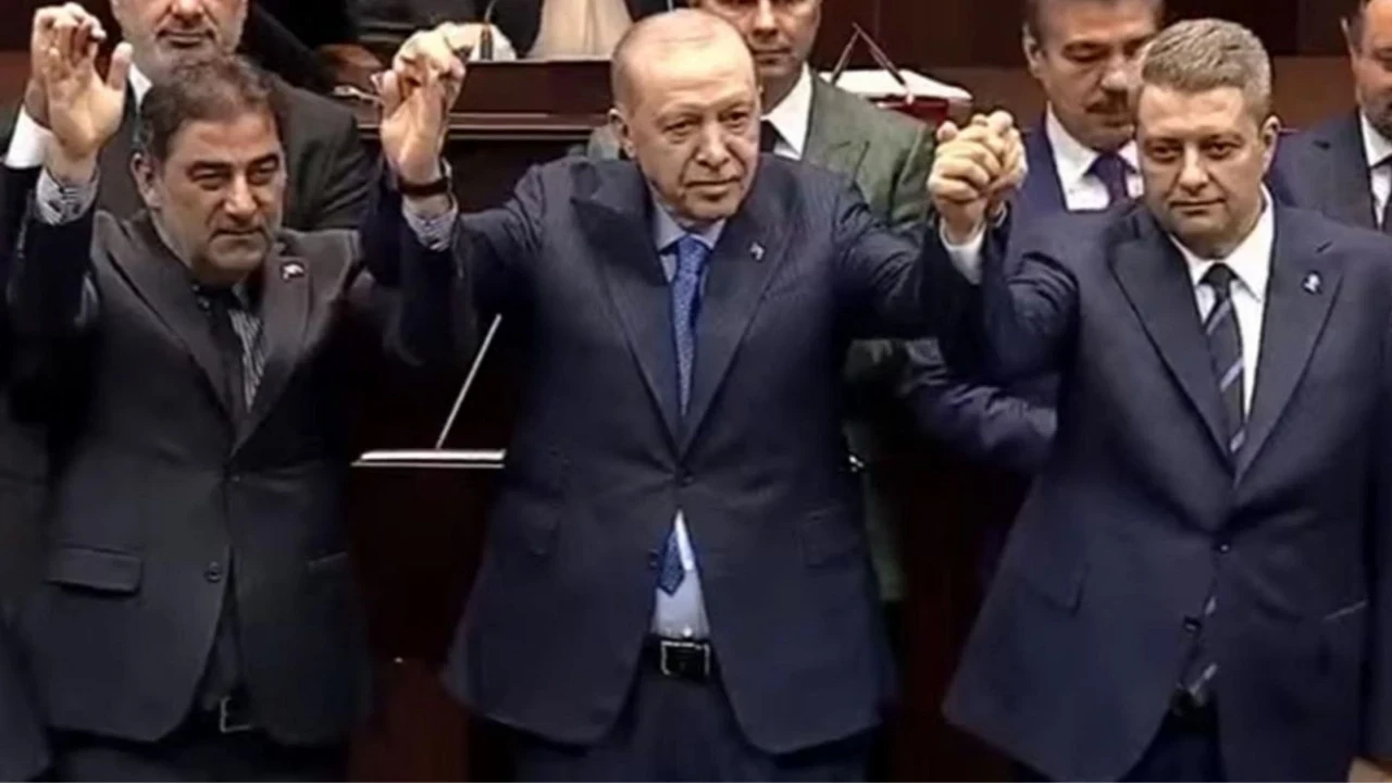 İYİ Parti'den ayrıldı AK Parti'ye katıldı!