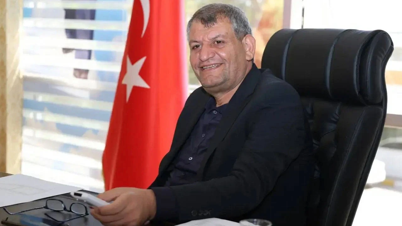 AKP'li Başkan hakkında 'insan kaçakçılığı' suçlaması