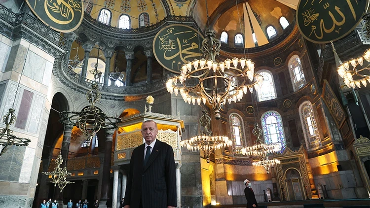 Ayasofya’nın ibadete açılışının 6'ncı yılına özel eser: Fethin Mührü yarın çıkıyor