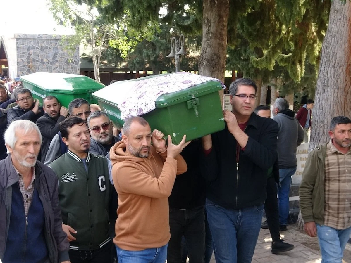 Mersin'de yangında öldükleri sanılan emekli çiftin cinayete kurban gittiği ortaya çıktı