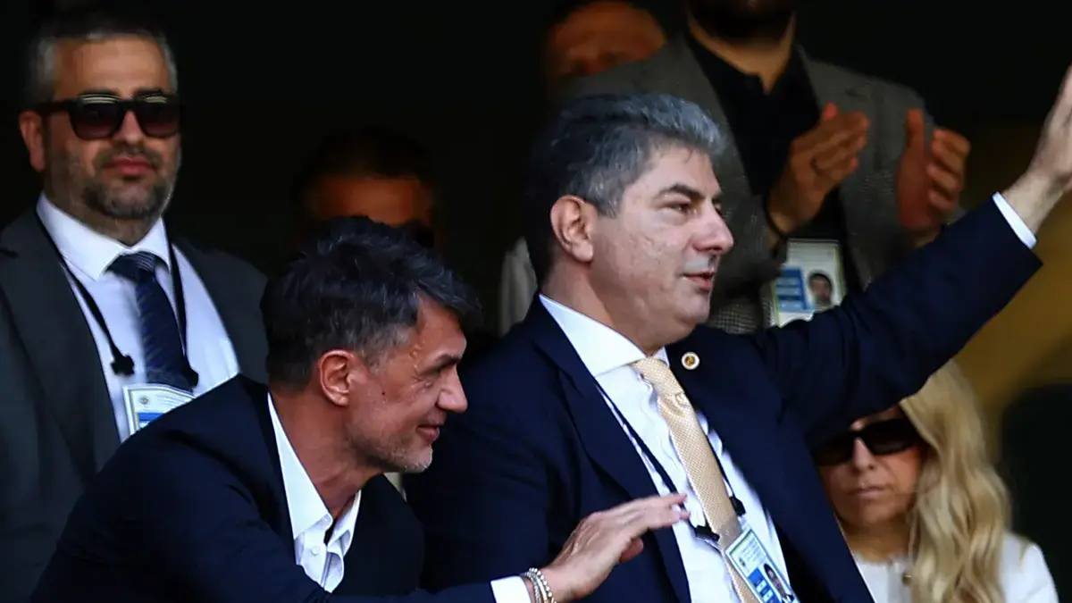 Paolo Maldini, Fenerbahçe kongresini Hakan Safi ile takip etti