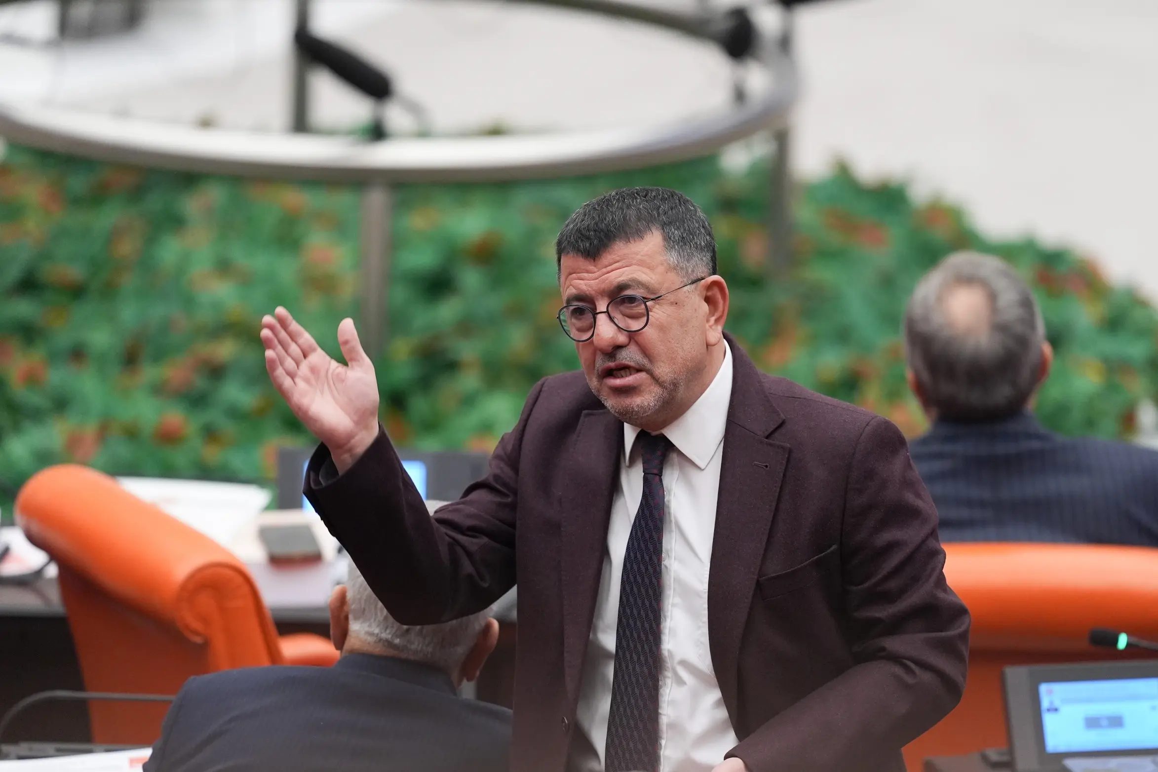 Yüklü miktarda 'kaynağı belirsiz para' tespiti! CHP'li Ağbaba'nın yeğeni gözaltında