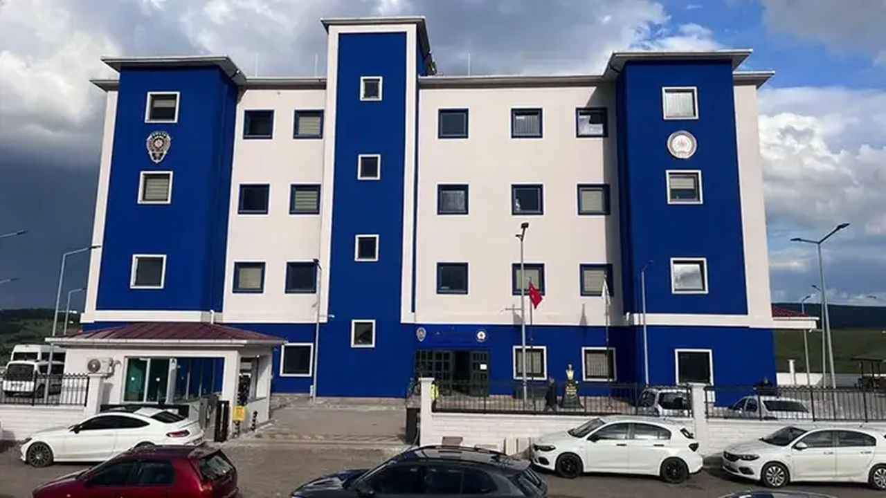 Edirne'de yurt dışına kaçmaya çalışan 6 FETÖ şüphelisi yakalandı
