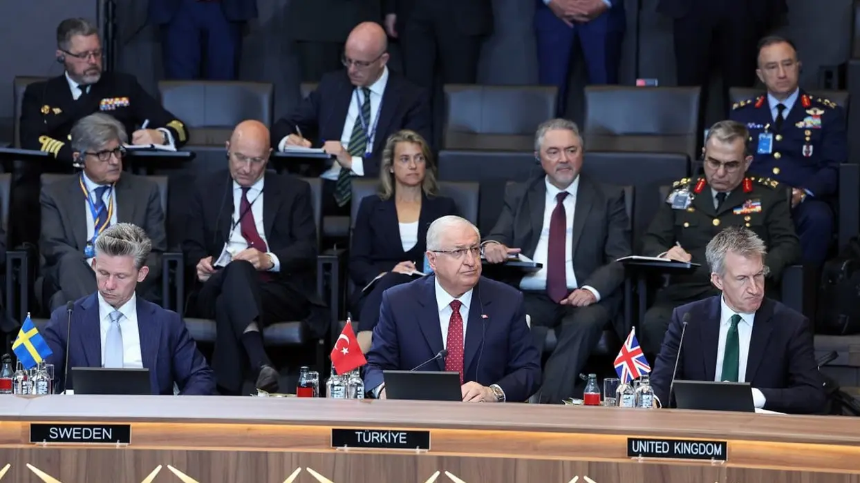 Savunma diplomasisi hız kesmiyor! Bakan Güler NATO oturumunda