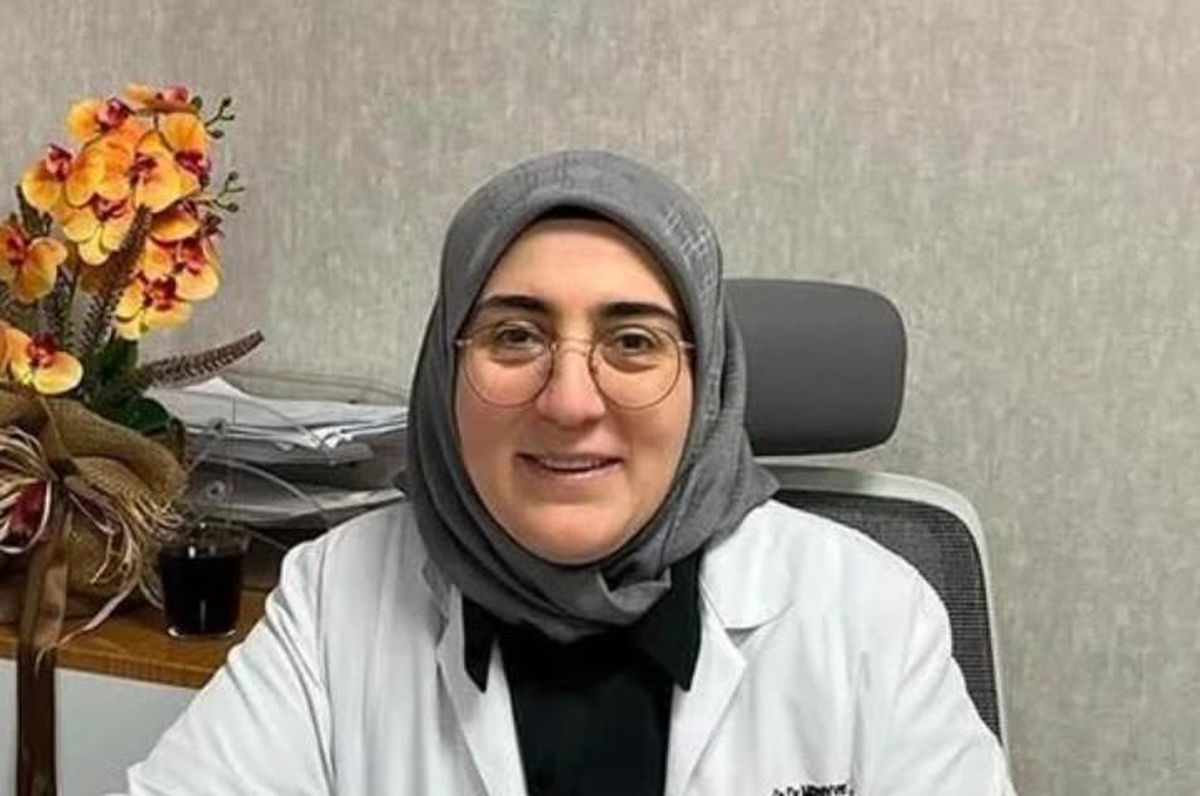 Münevver Zehra Davutoğlu kimdir, Dr. Münevver Zehra Davutoğlu hangi hastanede görev yapıyor, Zehra Davutoğlu tutuklandı..