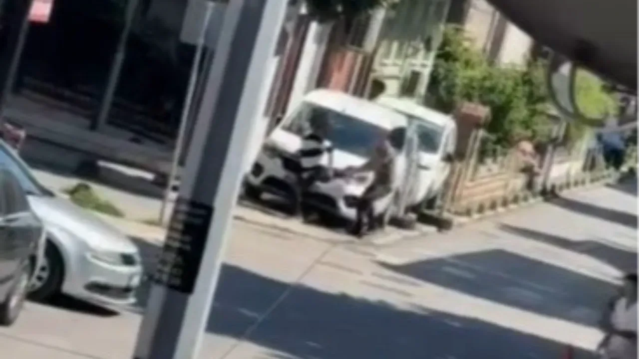 Eşini rahatsız eden adamı sokak ortasında vurdu! Ölmesin diye ilkyardım uyguladı