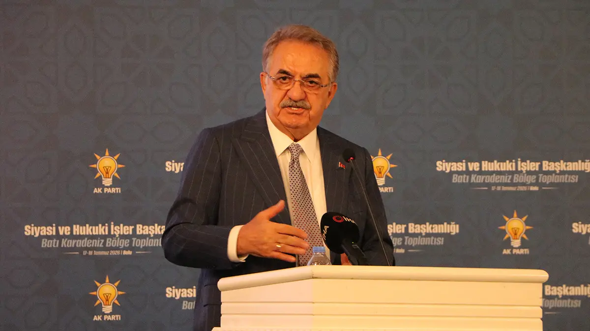 AK Parti'den yeni anayasa açıklaması! "Referanduma gidilecek"