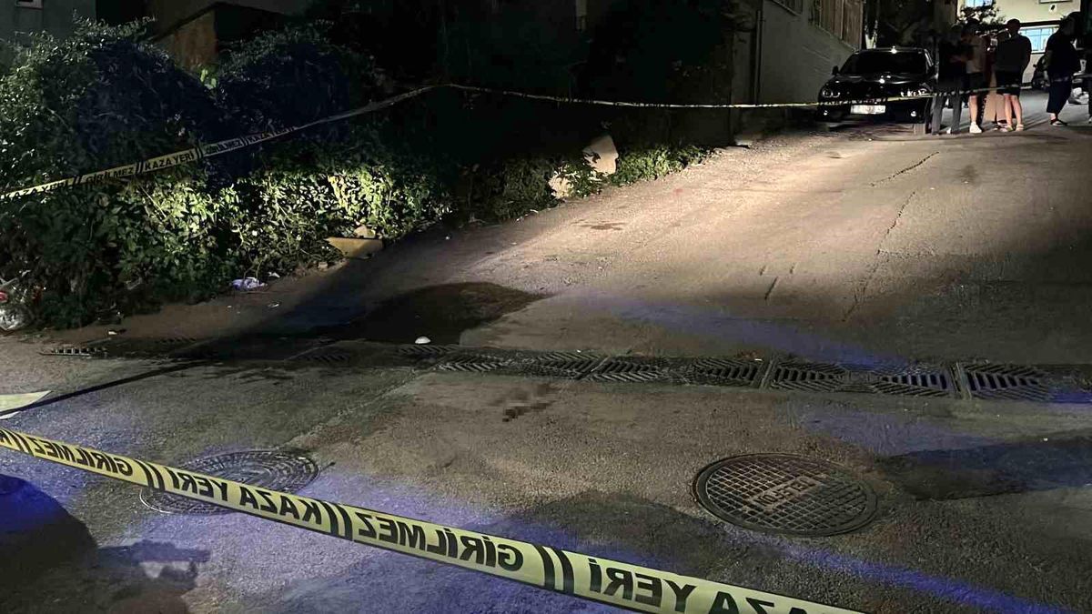 Kahve masasında başlayan tartışma kanlı bitti: 2 yaralı