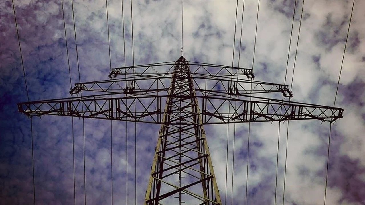Türkiye'nin günlük elektrik üretim ve tüketim raporu açıklandı