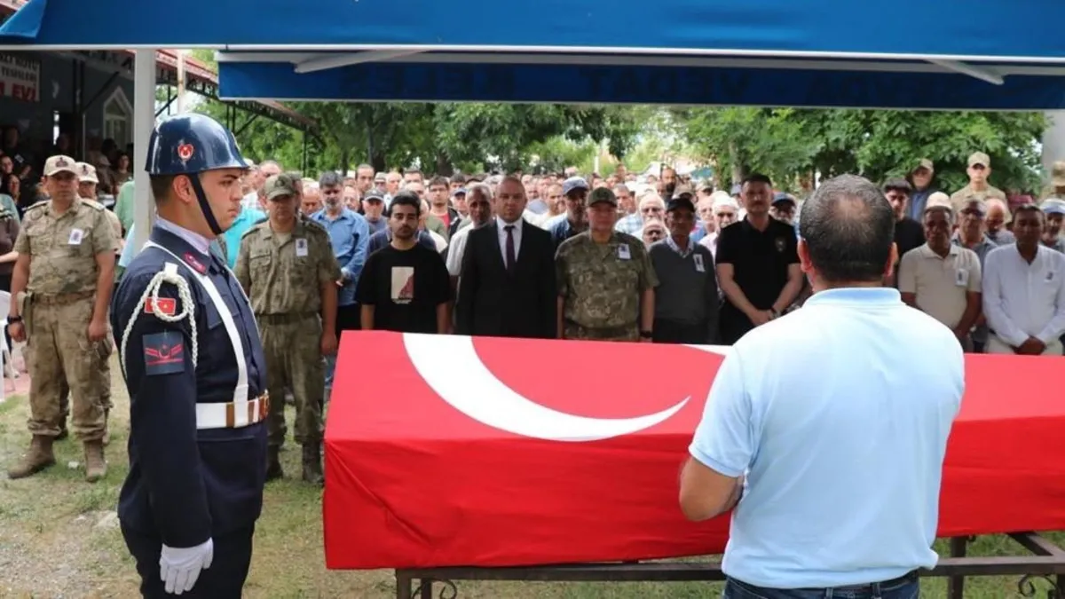 Van'da gazi olmuştu! Aykan Fırat son yolculuğuna uğurlandı