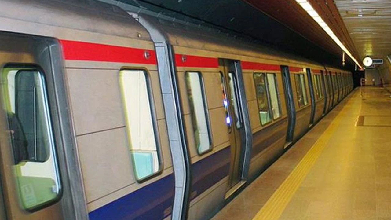 Taksim'deki metro istasyonları kapatıldı