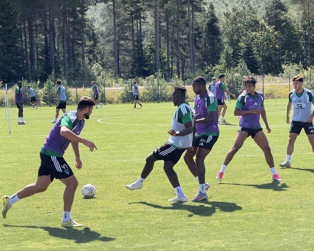 Kocaelispor'dan Topuk Yaylası'nda yoğun kamp