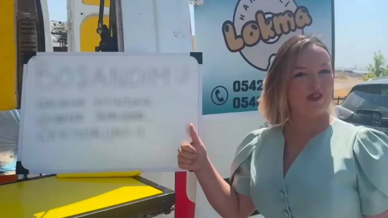 Boşanmasını lokma dağıtarak kutladı! Evliliğini bitirdikten sonra yazdığı yazı dikkati çekti