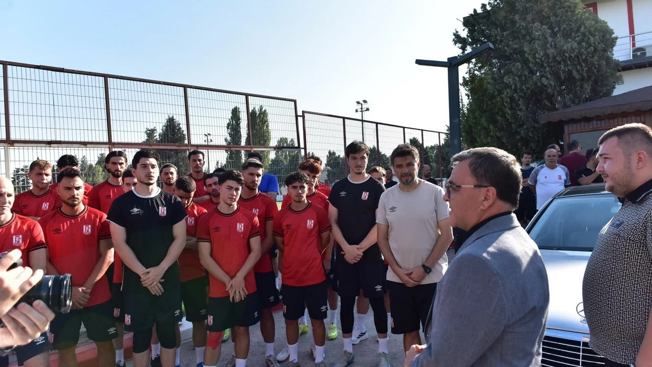 Altıeylül Belediye Başkanı Şehirli: ''Balıkesirspor'un başarısı, Balıkesir'in başarısıdır''